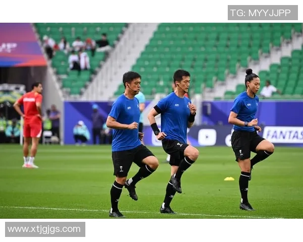 黎巴嫩足球对抗中国队的精彩较量与战术分析